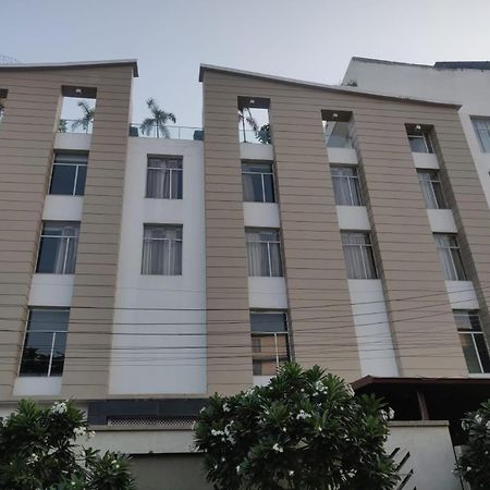 Hotel Casaya Inn Chinhat 외부 사진