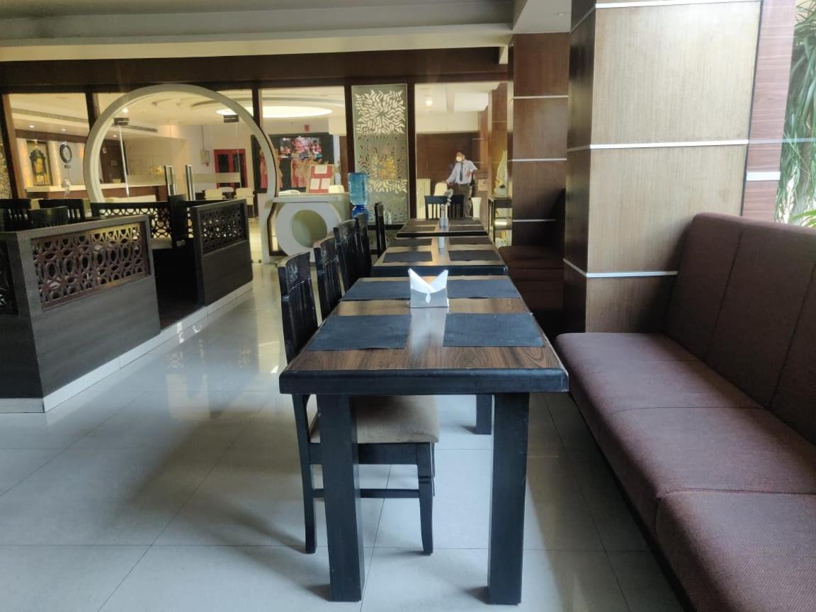 Hotel Casaya Inn Chinhat 외부 사진