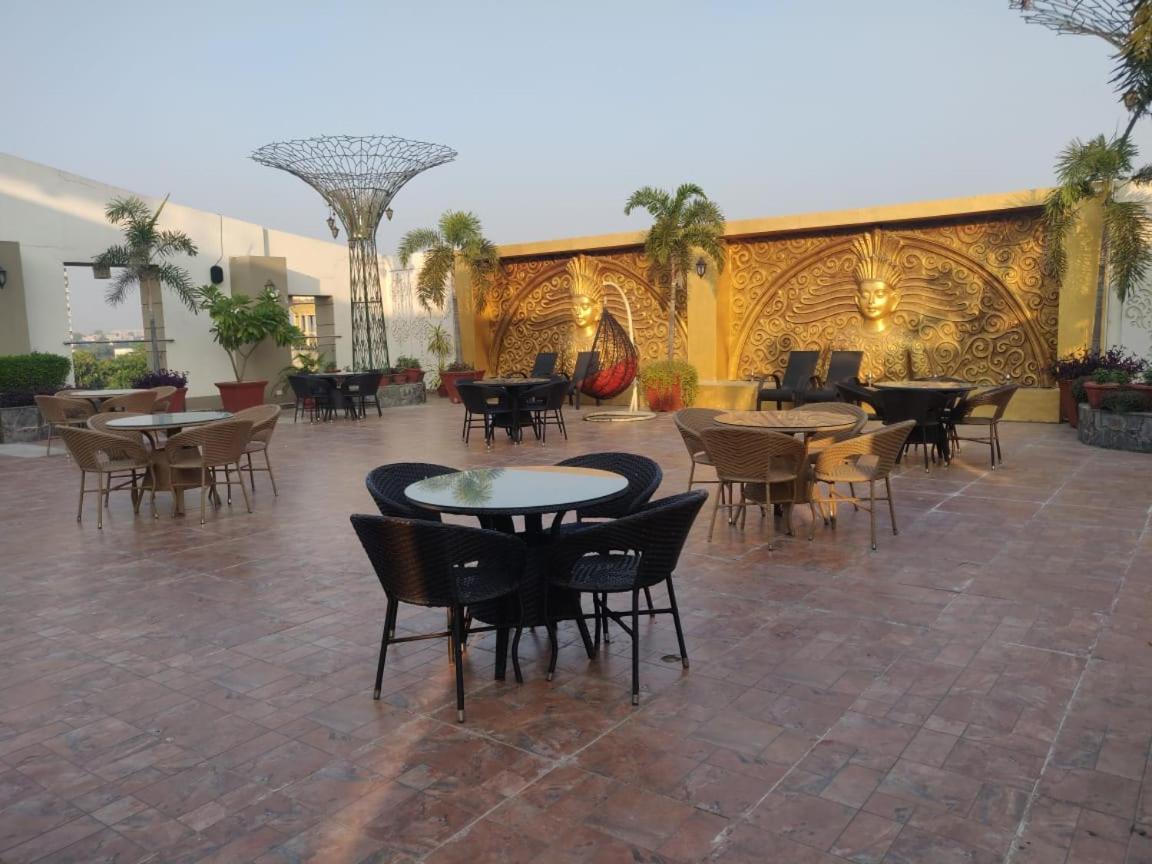 Hotel Casaya Inn Chinhat 외부 사진