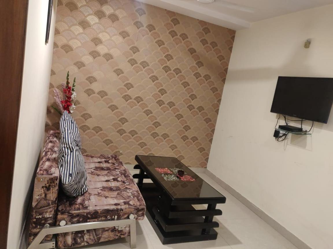 Hotel Casaya Inn Chinhat 외부 사진