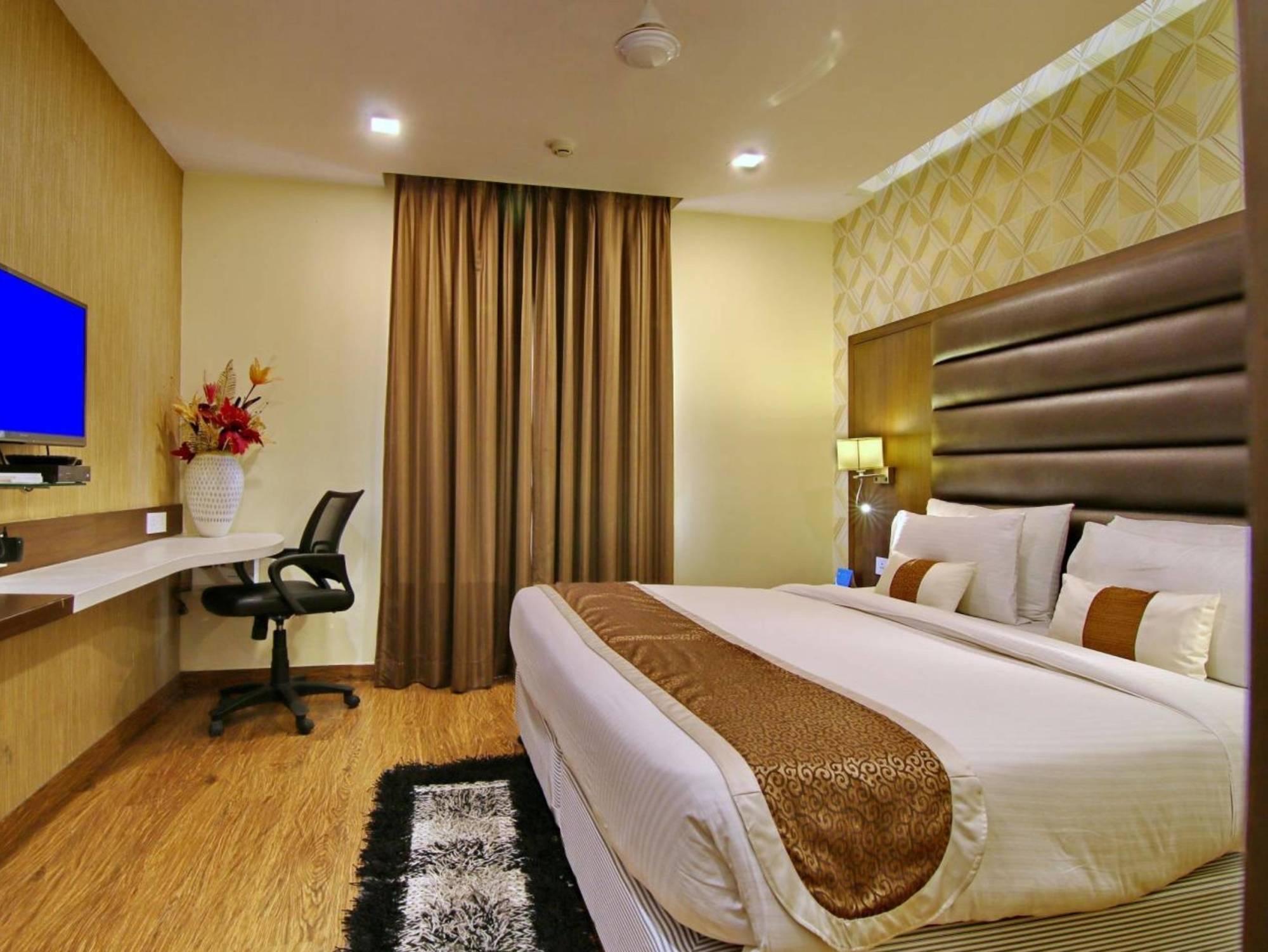 Hotel Casaya Inn Chinhat 외부 사진