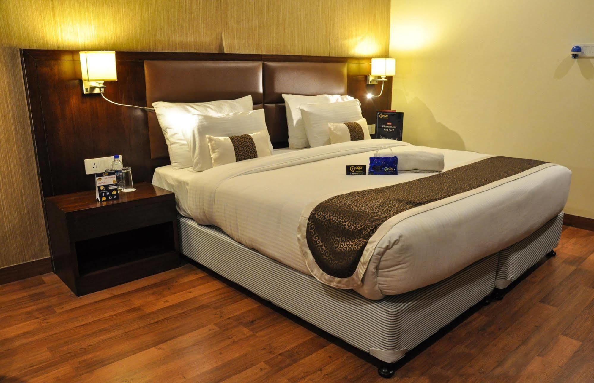 Hotel Casaya Inn Chinhat 외부 사진
